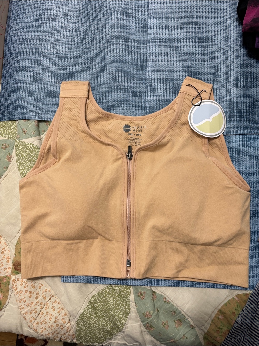 Front-Zip Support Sports Bra in nude(wheat)